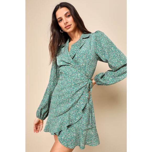 NWT Lulus Totally Cute Time Green Floral Collared Wrap Mini Dress Sz Large - Picture 1 of 7